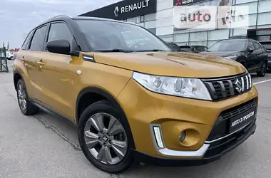 Suzuki Vitara 2020 - пробег 68 тыс. км