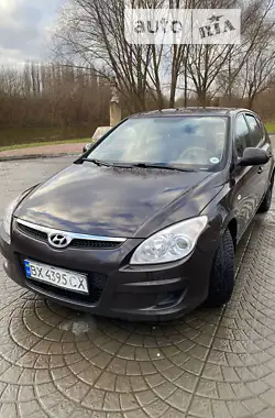 Hyundai i30 2009 - пробіг 254 тис. км