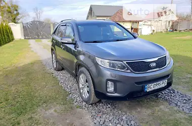 Kia Sorento 2013 - пробіг 200 тис. км