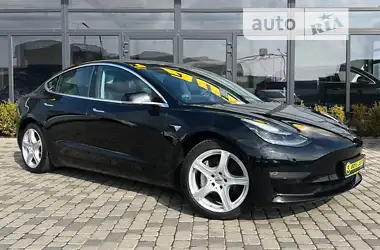 Tesla Model 3  2019 - пробіг 78 тис. км