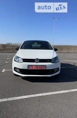 Volkswagen Polo 2015 - пробіг 216 тис. км