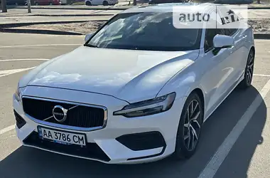Volvo S60 2019 - пробег 40 тыс. км