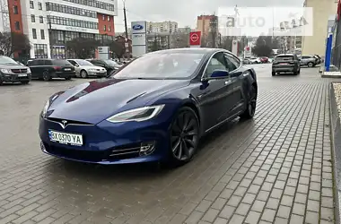 Tesla Model S 2017 - пробег 110 тыс. км