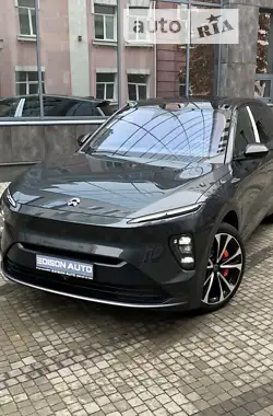 NIO ES8 Signature 2023 - пробег 1 тыс. км