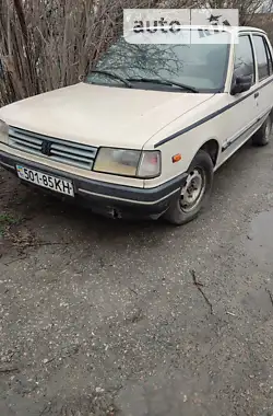 Peugeot 309 1988 - пробіг 100 тис. км