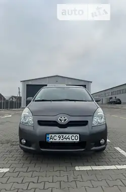 Toyota Corolla Verso 2008 - пробег 214 тыс. км