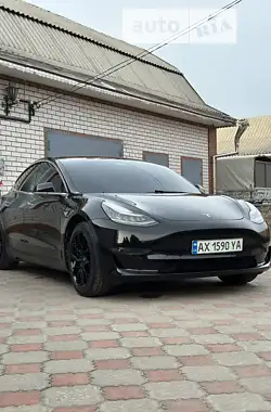 Tesla Model 3 2019 - пробег 78 тыс. км