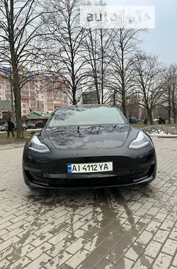 Tesla Model 3 2019 - пробіг 163 тис. км