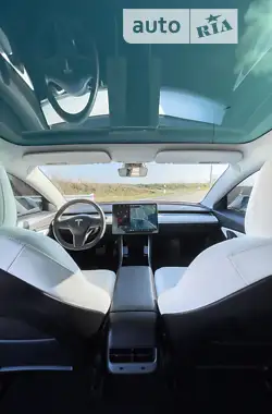 Tesla Model 3 2020 - пробіг 79 тис. км