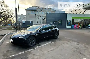 Tesla Model 3 2019 - пробег 110 тыс. км