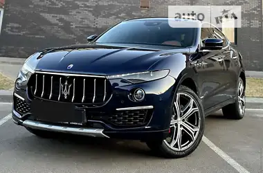 Maserati Levante 2019 - пробіг 30 тис. км