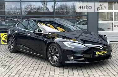 Tesla Model S 2020 - пробіг 44 тис. км