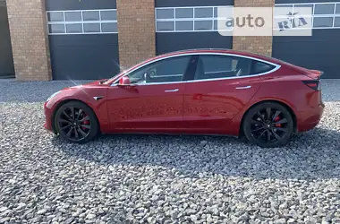 Tesla Model 3 2020 - пробег 88 тыс. км