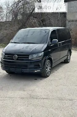 Volkswagen Caravelle 2017 - пробіг 138 тис. км