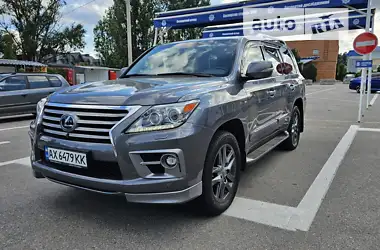 Lexus LX 2013 - пробег 190 тыс. км