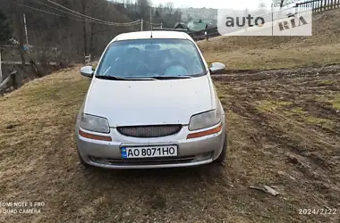 Chevrolet Aveo 2005 - пробег 400 тыс. км