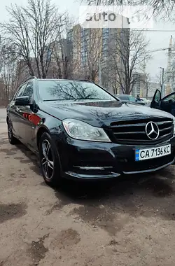 Mercedes-Benz C-Class 2012 - пробіг 245 тис. км