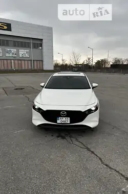 Mazda 3 2021 - пробег 37 тыс. км