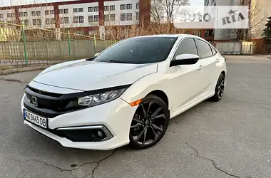 Honda Civic 2019 - пробіг 22 тис. км