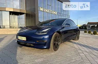 Tesla Model 3  2020 - пробіг 46 тис. км