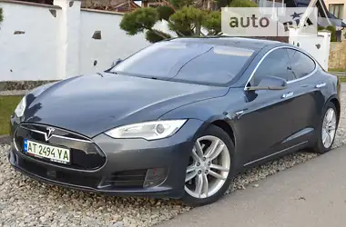 Tesla Model S 2016 - пробіг 131 тис. км