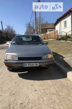 Renault 25 1988 - пробег 155 тыс. км