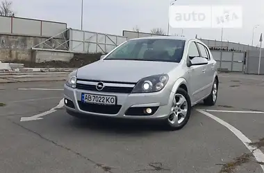 Opel Astra 2006 - пробег 186 тыс. км