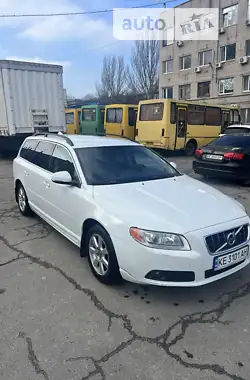 Volvo V70 2012 - пробіг 286 тис. км