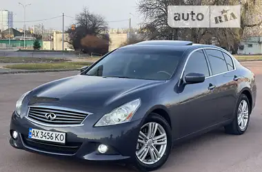 Infiniti G37 2011 - пробег 208 тыс. км