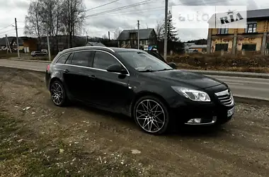 Opel Insignia 2010 - пробіг 240 тис. км