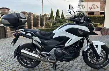 Honda NC 750X 2016 - пробег 12 тыс. км