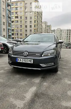Volkswagen Passat Alltrack 2013 - пробіг 332 тис. км