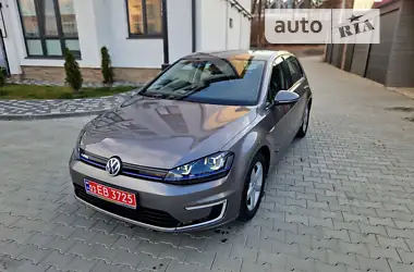 Volkswagen e-Golf 2015 - пробег 110 тыс. км