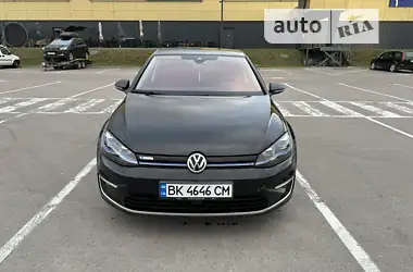 Volkswagen e-Golf  2017 - пробіг 106 тис. км