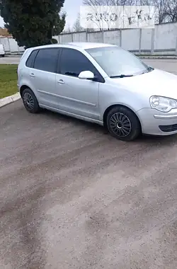 Volkswagen Polo 2009 - пробіг 174 тис. км