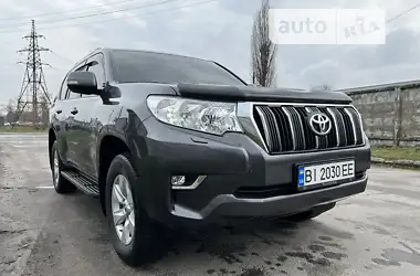 Toyota Land Cruiser Prado 2022 - пробег 69 тыс. км