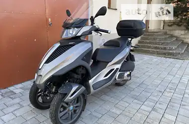 Piaggio MP3 2011 - пробег 22 тыс. км