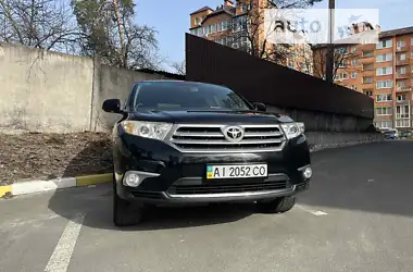 Toyota Highlander 2011 - пробег 228 тыс. км