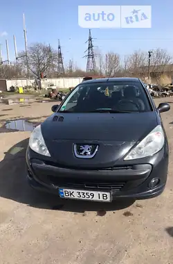 Peugeot 206 2009 - пробіг 190 тис. км