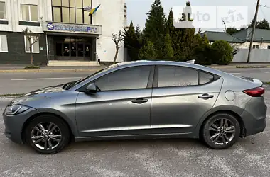 Hyundai Elantra 2015 - пробег 190 тыс. км