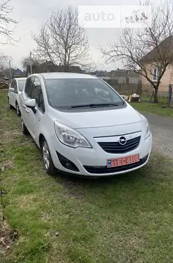 Opel Meriva 2012 - пробег 223 тыс. км
