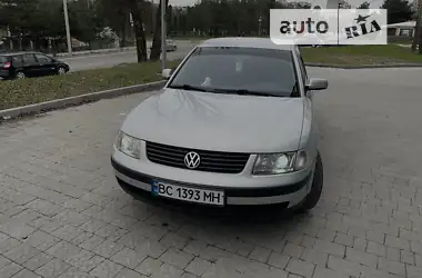 Volkswagen Passat 1999 - пробіг 241 тис. км