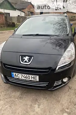 Peugeot 5008 2012 - пробіг 246 тис. км