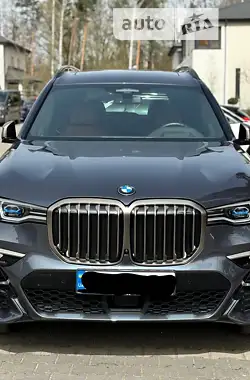 BMW X7 2022 - пробіг 23 тис. км