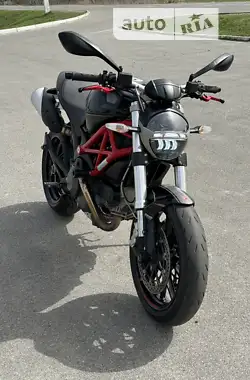 Ducati Monster 2013 - пробег 18 тыс. км