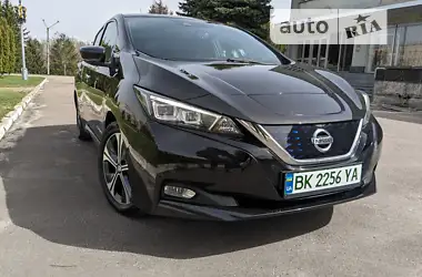 Nissan Leaf 2018 - пробіг 120 тис. км