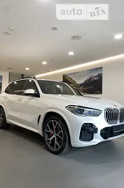 BMW X5 2022 - пробіг 25 тис. км