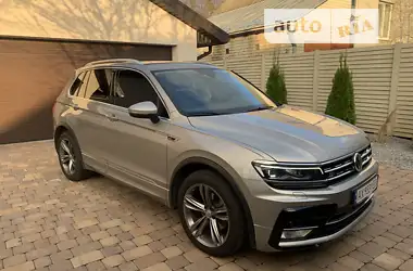 Volkswagen Tiguan 2017 - пробег 122 тыс. км