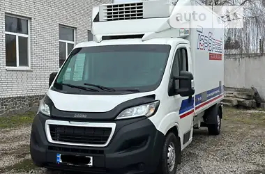 Peugeot Boxer 2017 - пробег 352 тыс. км