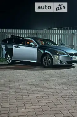 Lexus IS 2005 - пробіг 300 тис. км
